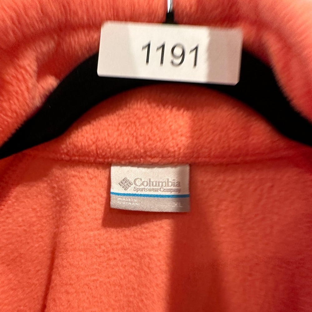 Columbia women’s peach Fleece Jacket - Picture 4 of 4